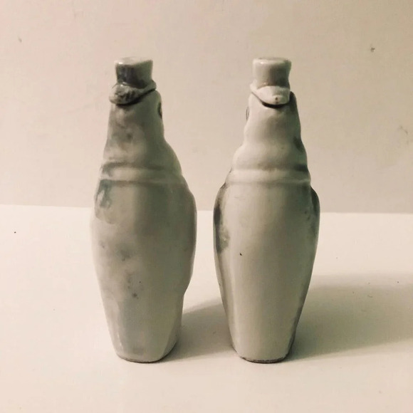 Vintage Penguins Pocket Flask with Cork Stopper  4.5 Inch Tall Figurines - Picture 3 of 16